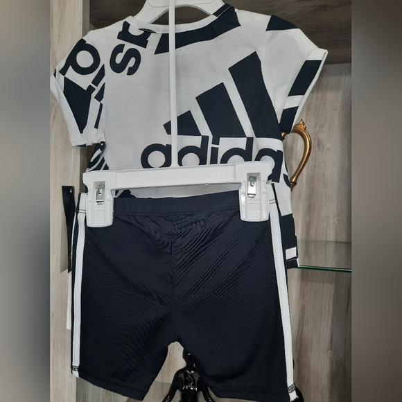 Adidas little girl size 12 months new with tags - Picture 4 of 4